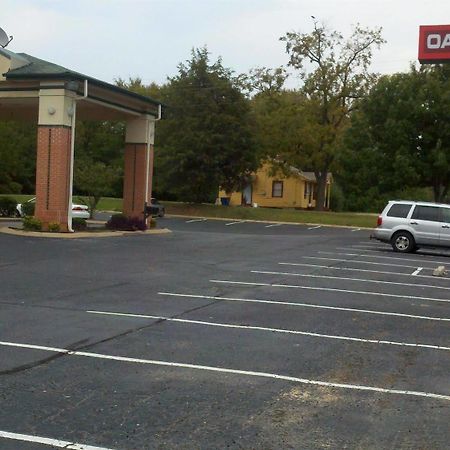 Oakland Inn Exterior photo